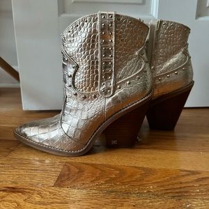 Sam Edelman Boots Booties Iris Gold Croc Western Ankle size 7